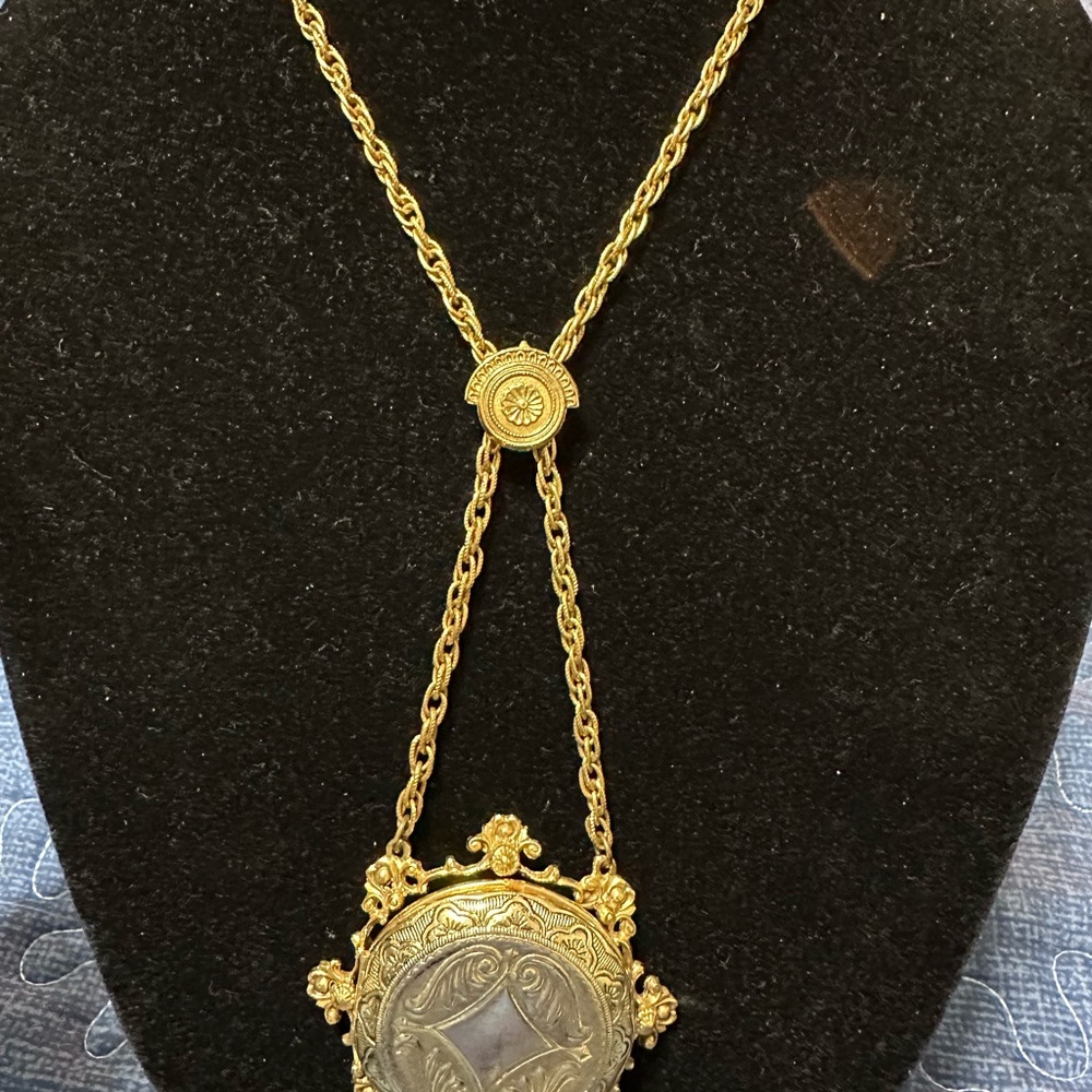 3- FLORENZA Vtge. FILIGREE XL slide LOCKET VICTORIAN REVIVAL SIGNED 24” chain - Picture 4 of 14
